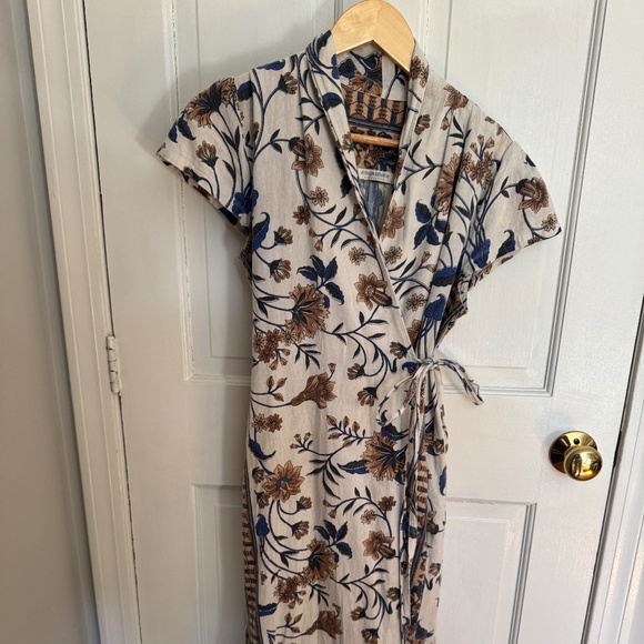 JOHN AND MICKIE DRESS LOS ANGELES - Picture 1 of 3